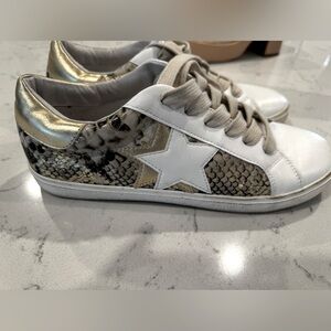 Steve Madden NY 90 shoes